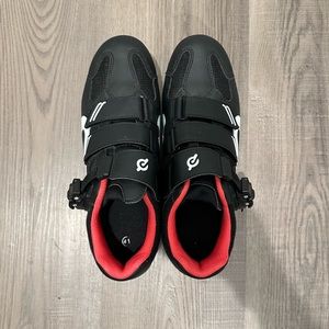 Peloton cycling shoes (41)